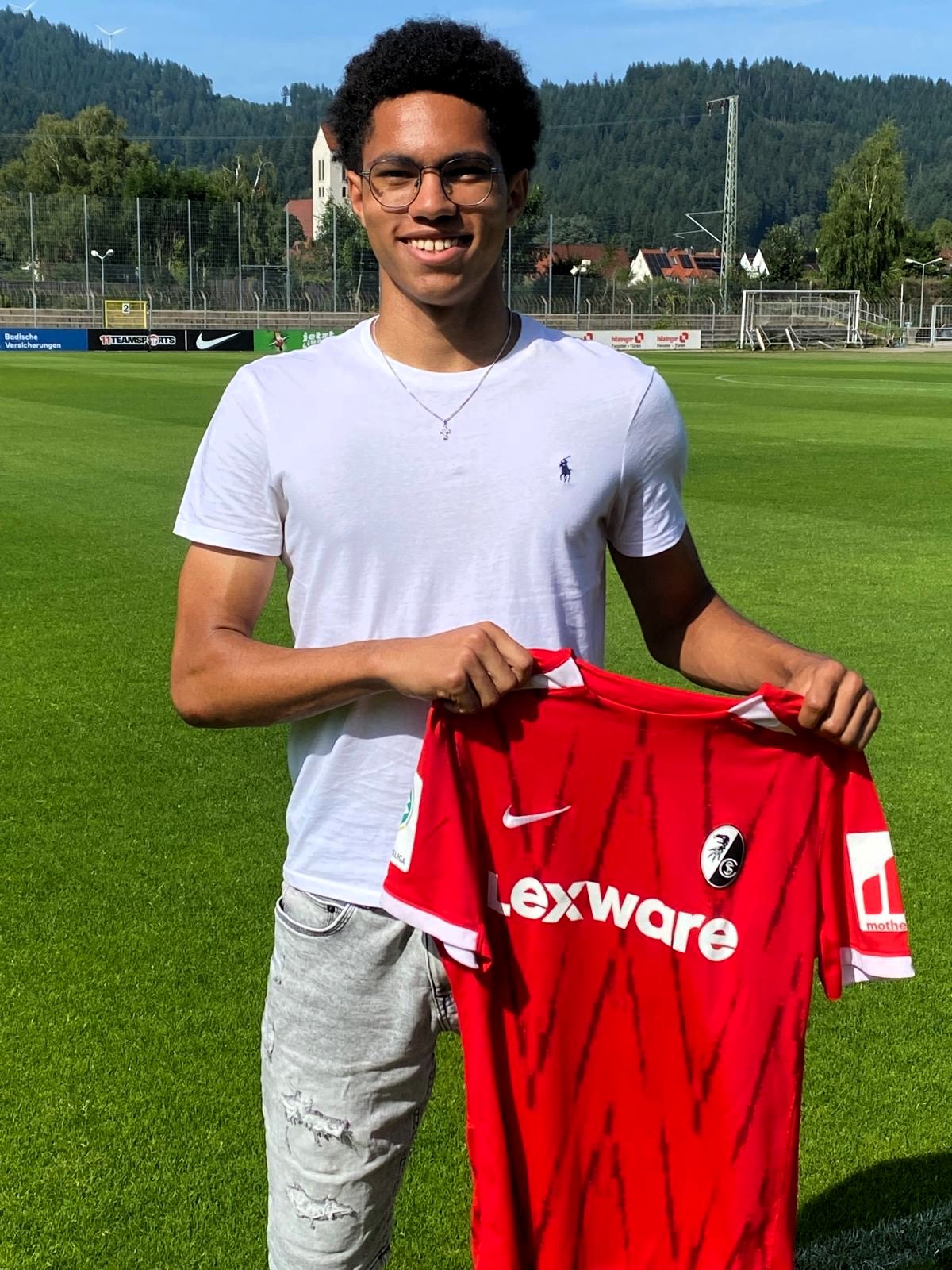 Osagie Okungbowa siirtyy SC Freiburgiin🔝